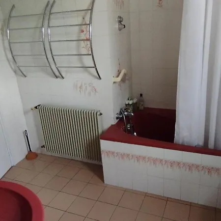 Maison De Avec Piscine Et Jardin 別荘 *