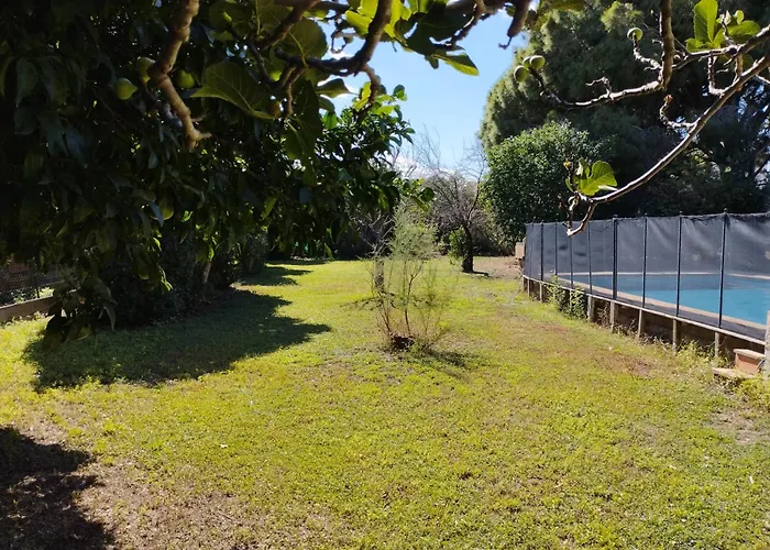 Maison De Avec Piscine Et Jardin Сasa de vacaciones